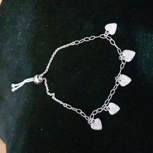Delicate .925 adjustable bracelet with cz hearts